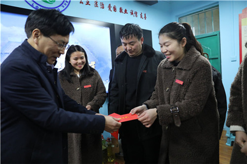 -1-20011616001VJ.jpg